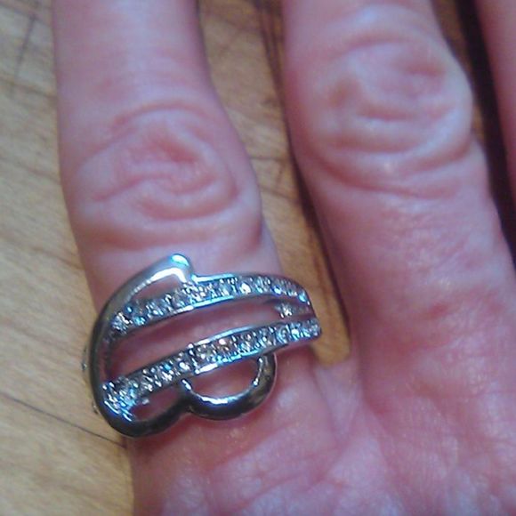 double heart ring with crystals - Picture 5 of 7